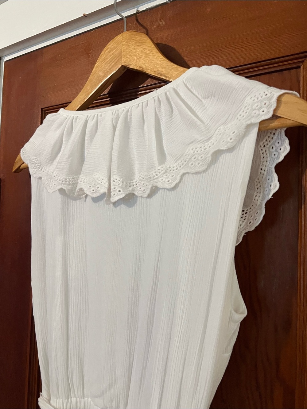 Lauren Conrad White Faux Wrap Eyelet Ruffle Dress Size Small Cottagecore Bridal - Picture 8 of 9